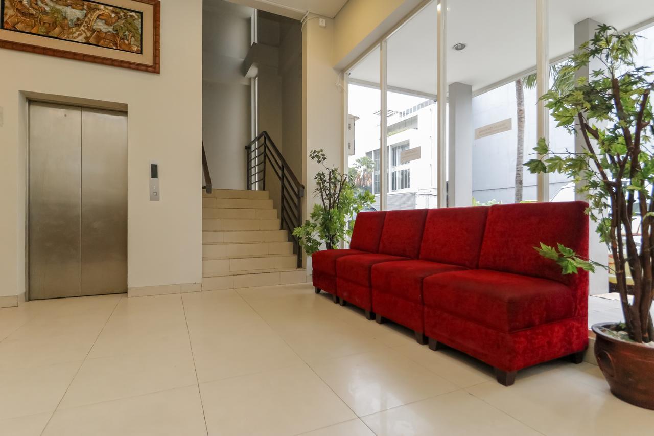 Reddoorz Plus @ Kapuk Business Park Jakarta Eksteriør bilde