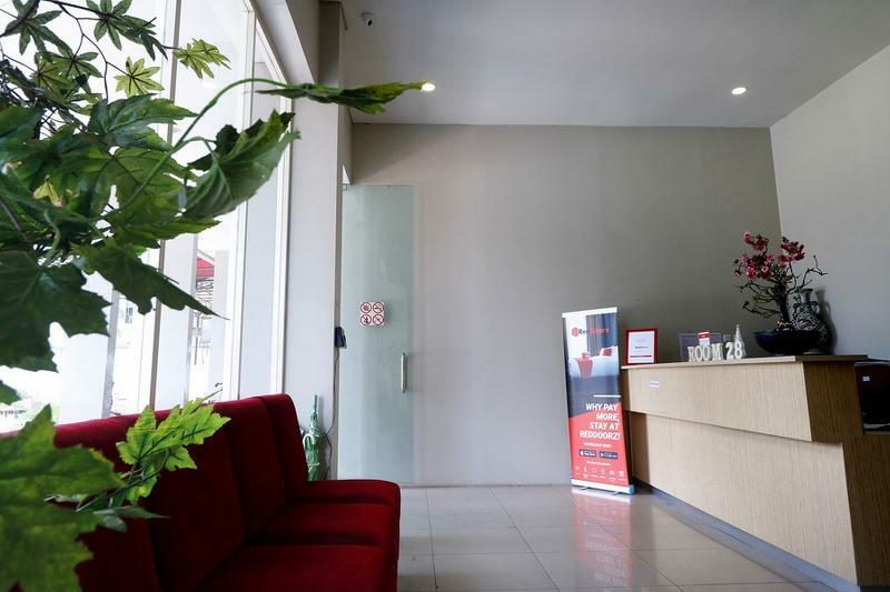 Reddoorz Plus @ Kapuk Business Park Jakarta Eksteriør bilde