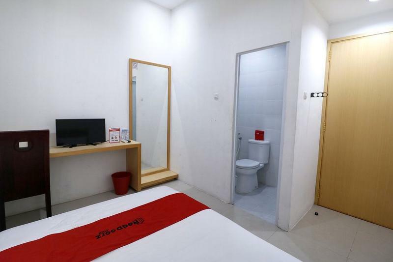 Reddoorz Plus @ Kapuk Business Park Jakarta Eksteriør bilde